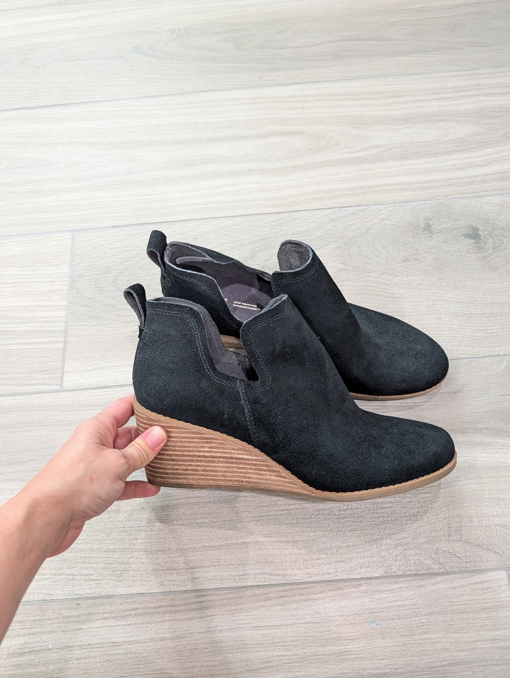 Toms Black Wedge Ankle Booties Size 11 - Picture 5 of 9